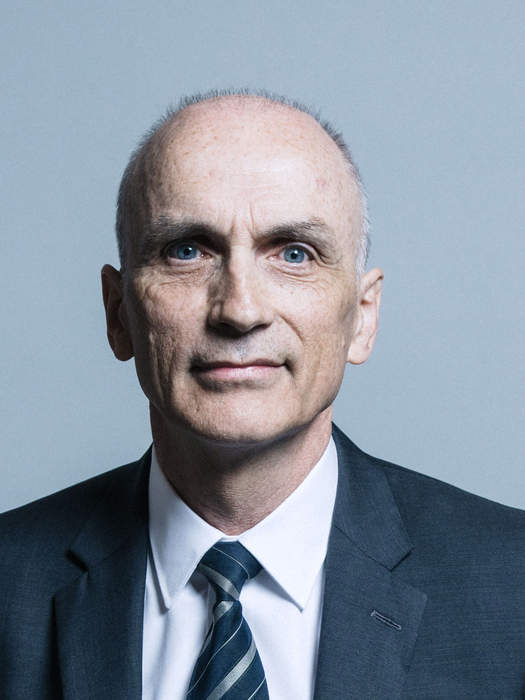 Chris Williamson: Labour blocks Corbyn loyalist from standing at general election over antisemitism claims