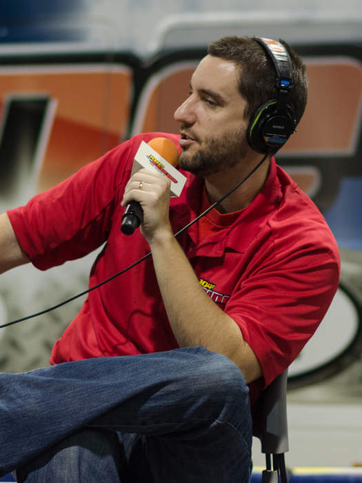 Clay Travis talks 'absurdity' of masks as Tennessee school board votes to require them