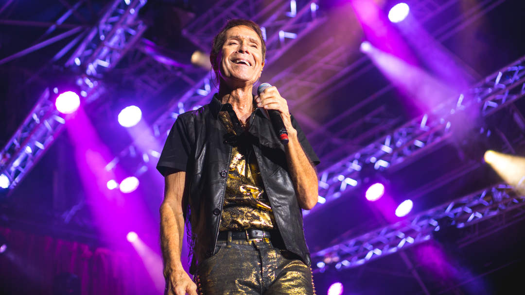 Cliff Richard surprises charity volunteer with message