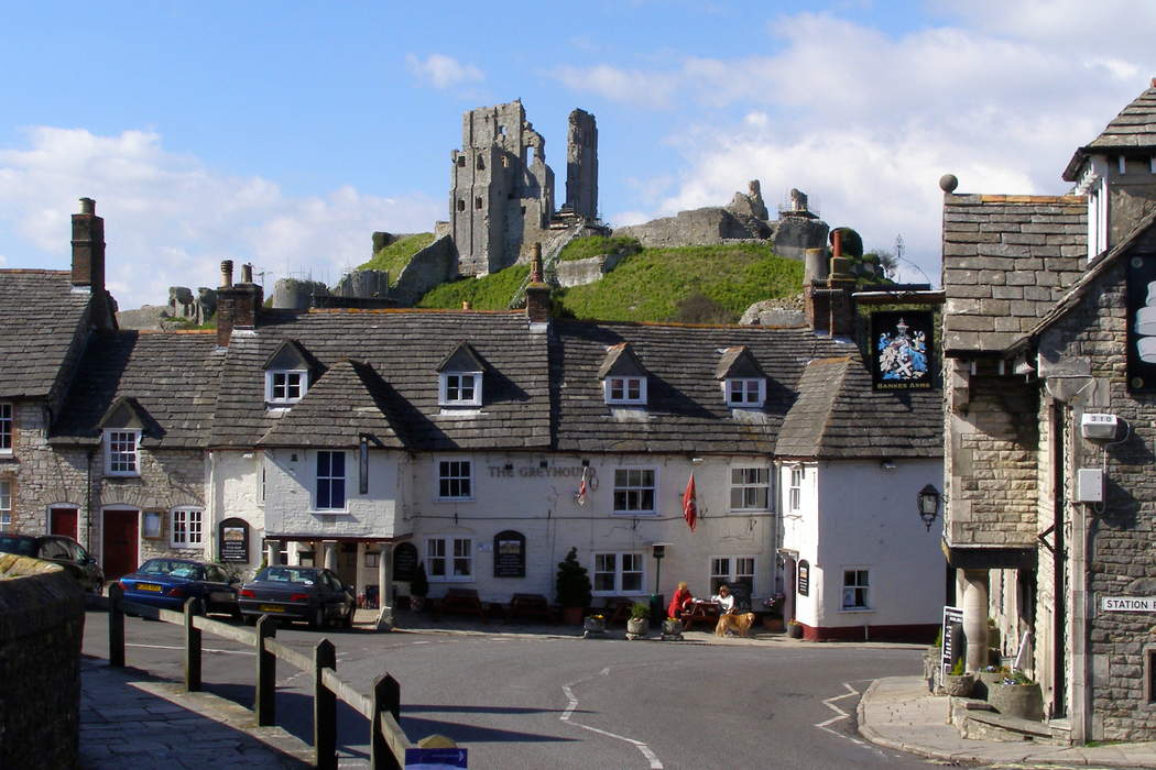 Corfe Castle (village)