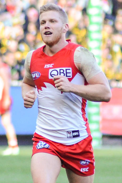 Hannebery takes a fresh approach - and less money - at the Saints