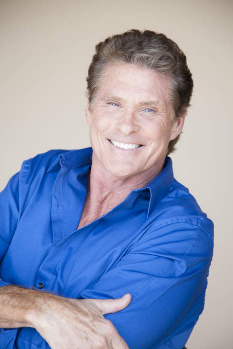 David Hasselhoff appears in German PSA vaccination video