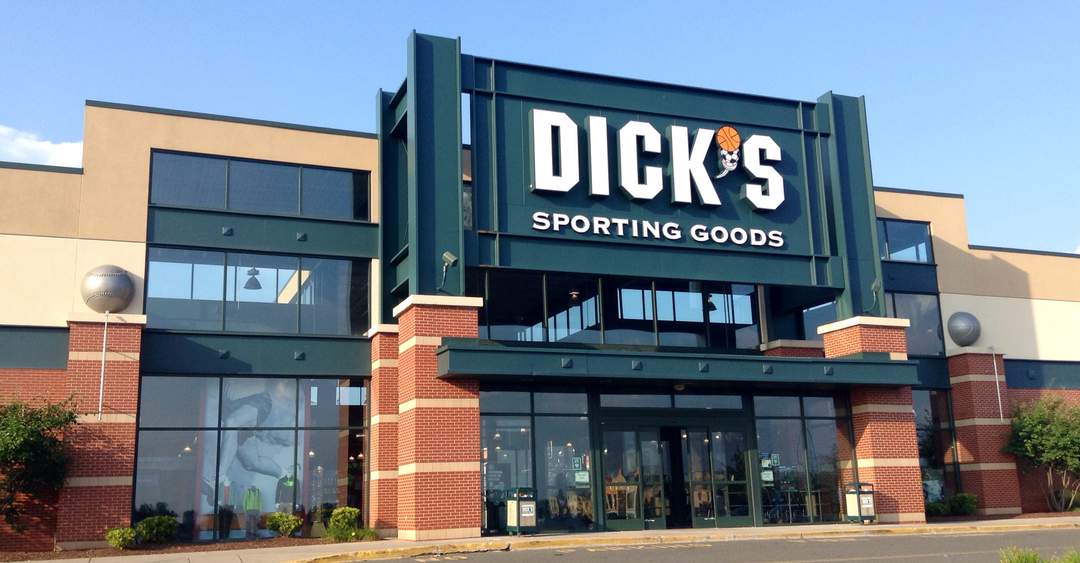 Dick's Sporting Goods stock gains as management lifts earnings forecast