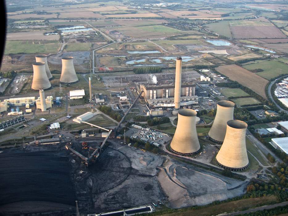 Didcot Power Station: Daughter says families left 'in the dark'