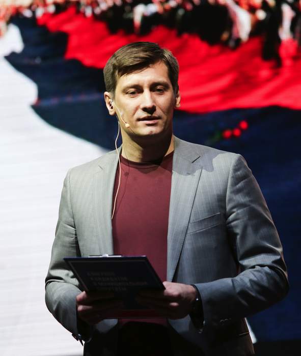 Dmitry Gudkov: 'We have a choice between exile and jaiI'
