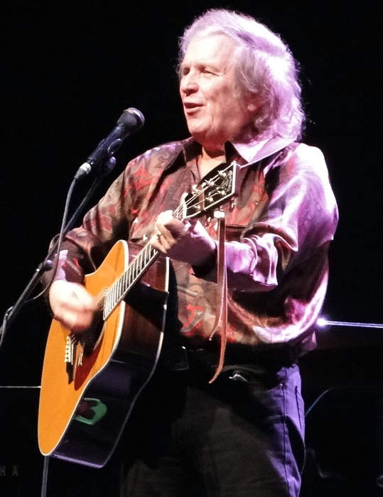‘American Pie’ singer Don McLean, 75, gets candid on dating Paris Dylan, 27: ‘I’m crazy for her’