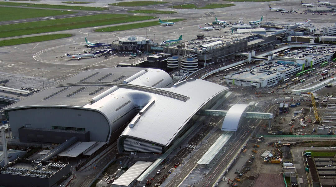 Dublin Airport apologises after passengers miss flights due to queues