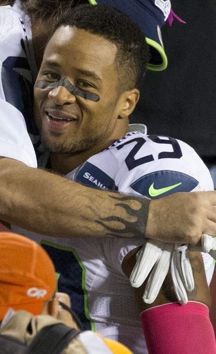 New Police Video Shows Earl Thomas, Ex Armed W/ Gun & Knife In Heated Dispute