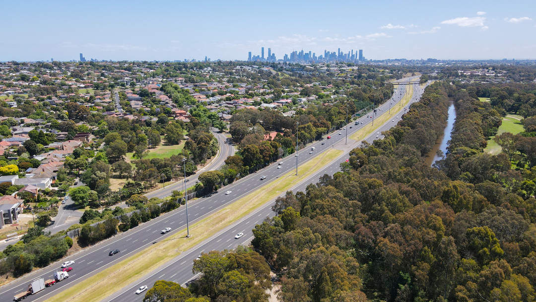 Brother of Eastern Freeway crash victim runs for road safety