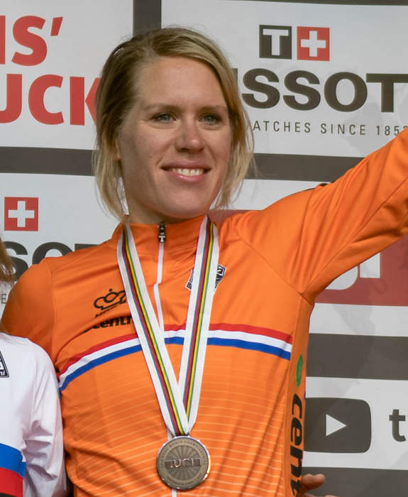 Netherlands' Van Dijk wins world time trial title for second time