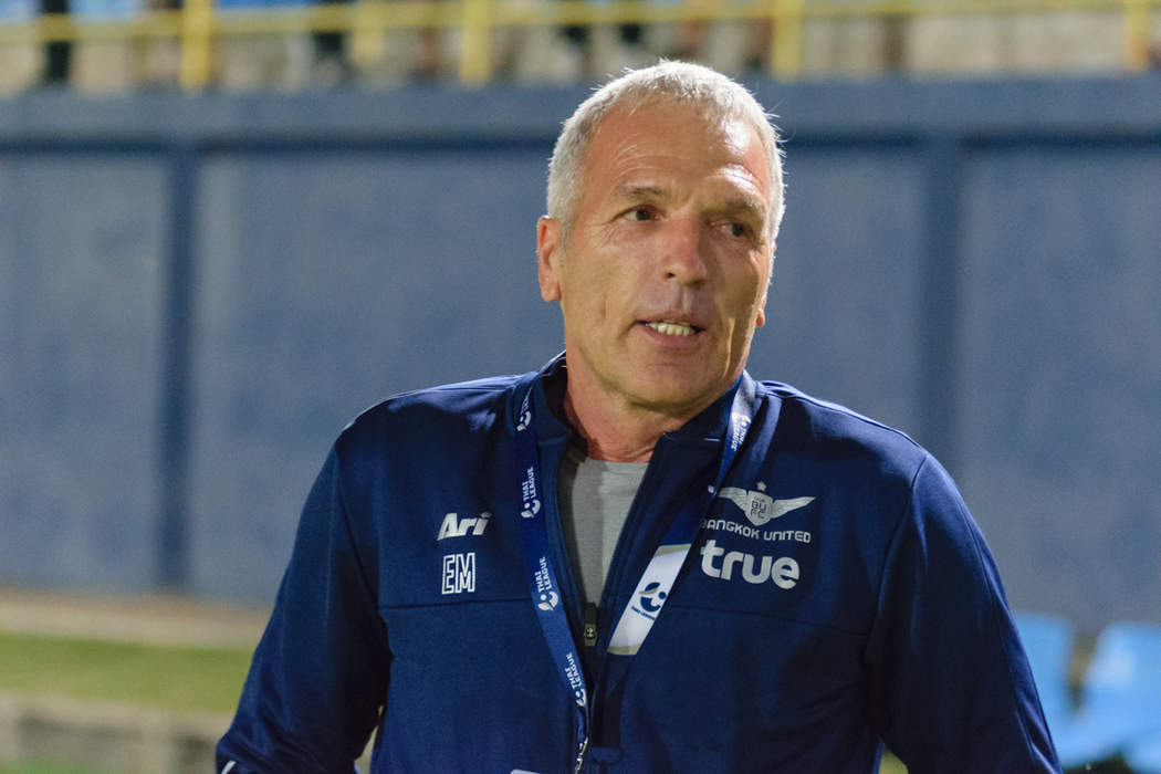 News24.com | Ernst Middendorp on PSL relegation fight: 'We are not dreaming about top 8'