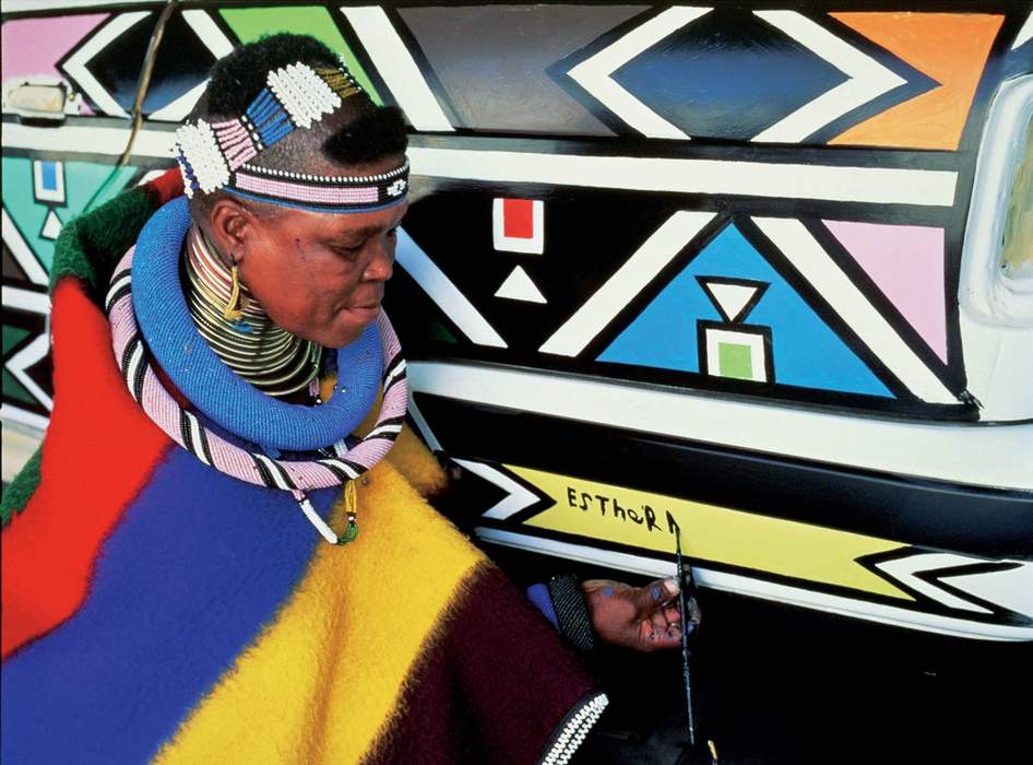 News24 | 'A form of mathematics' - Unisa to award Dr Esther Mahlangu an honorary doctorate for geometric art