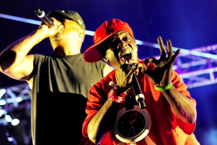 Flavor Flav Fans Out to Taylor Swift During 'Eras' Detroit Stop