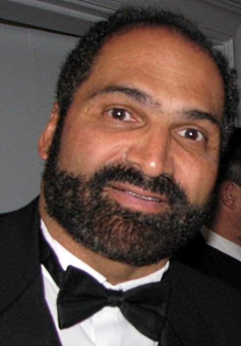NFL: Franco Harris, who made 'Immaculate Reception', dies aged 72