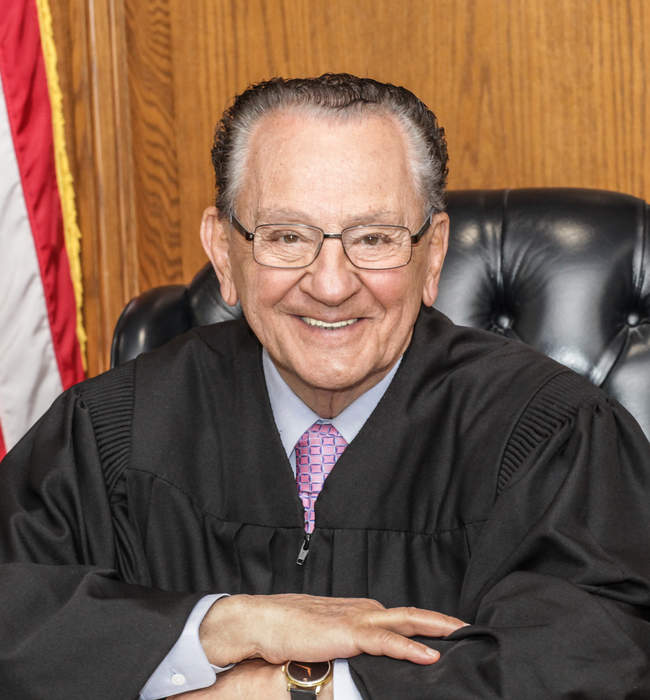 Frank Caprio: 'Nicest judge in the world' dies aged 88