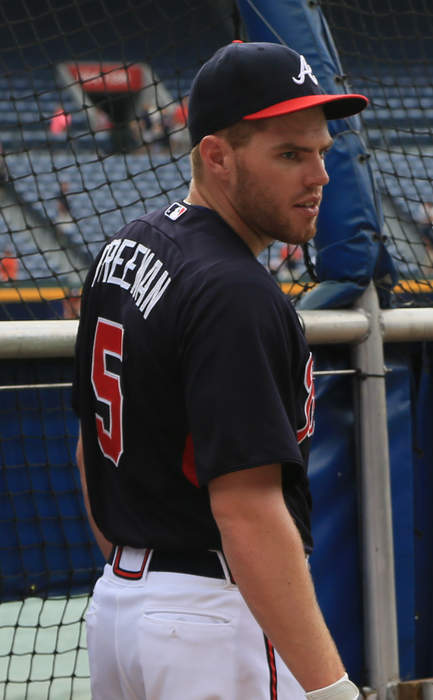 Atlanta Braves star Freddie Freeman comes through with home run for wife on Mother's Day