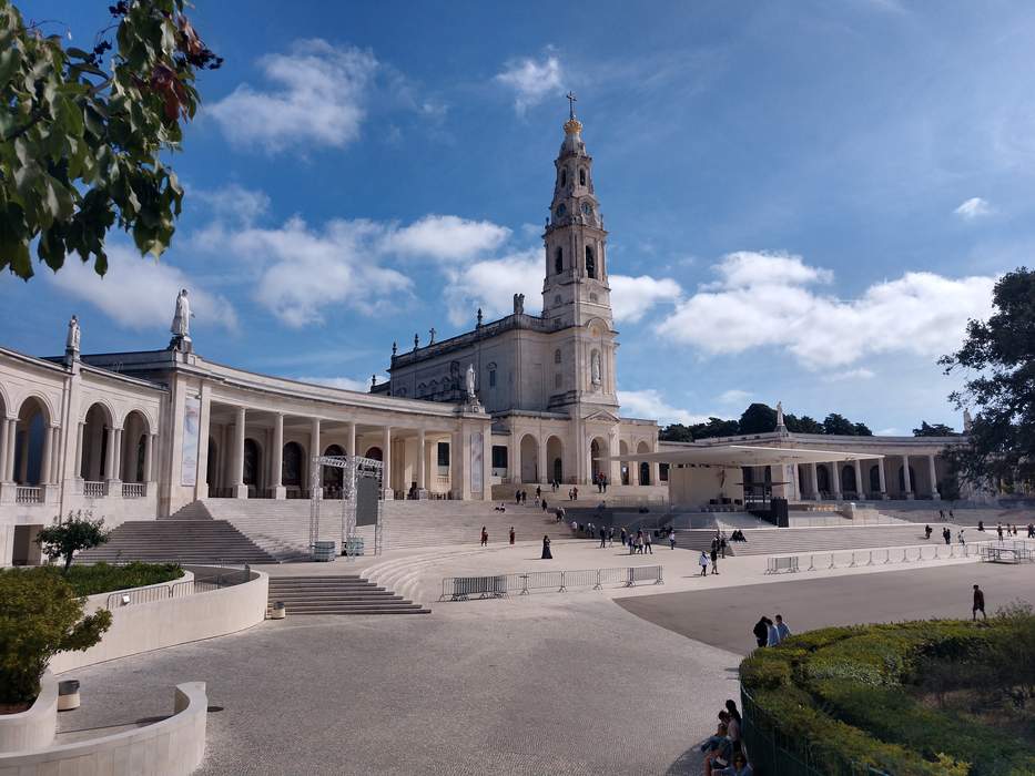 ‘We are fed up’: Thousands pray at Portugal’s Fatima shrine for world without COVID-19