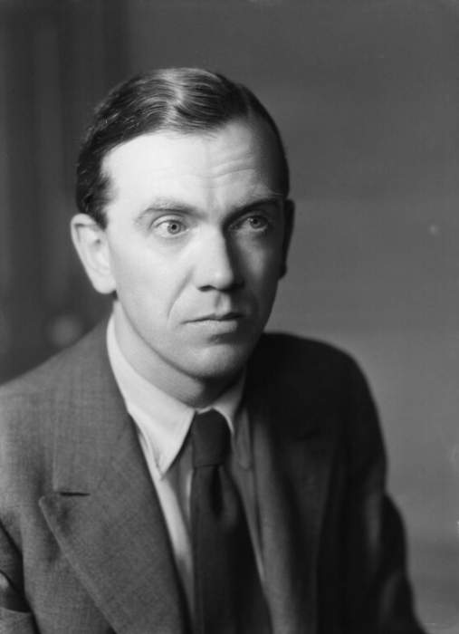 Graham Greene's Dying Wish Was to Thank Kevin Costner for Native People Representation