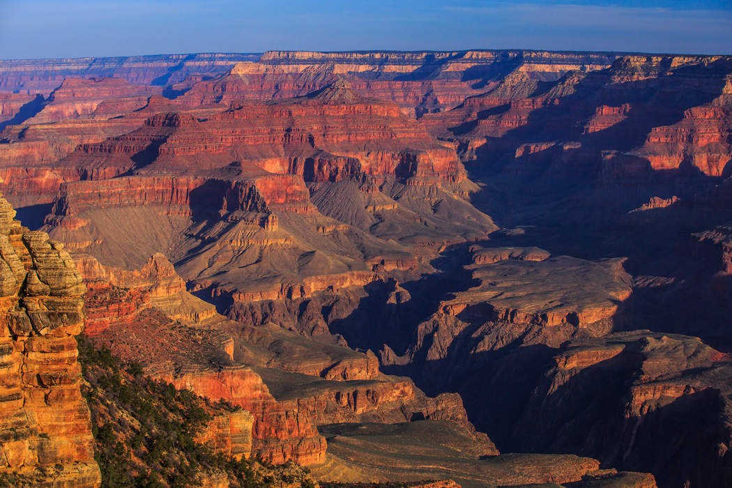 Hiker dies at Grand Canyon National Park after falling 200 feet off ledge