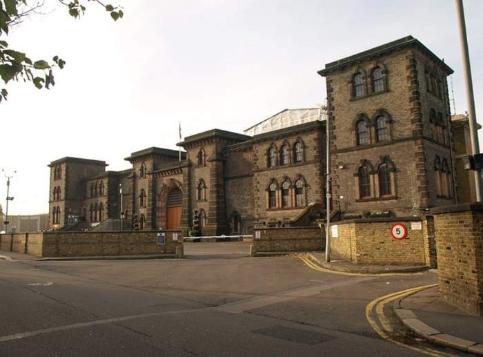 Wandsworth Prison needs urgent improvement - report