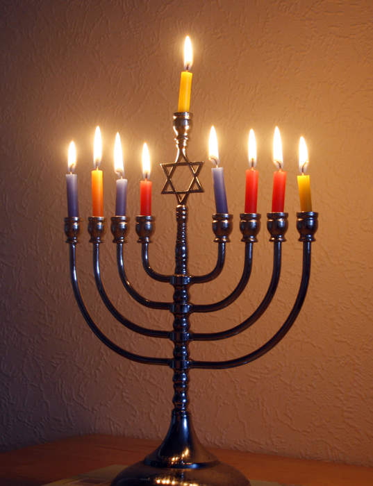 Menorah lightings mark start of Hannukah