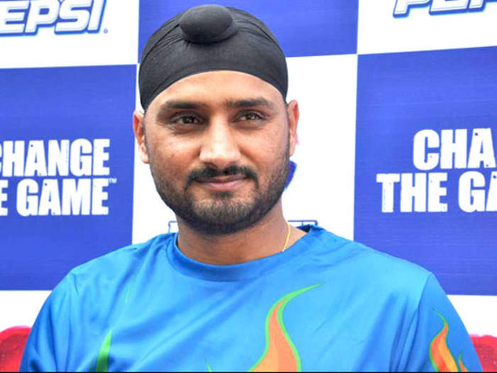 News24.com | Harbhajan Singh tips India to win Test series: 'Proteas not as strong as they used to be'