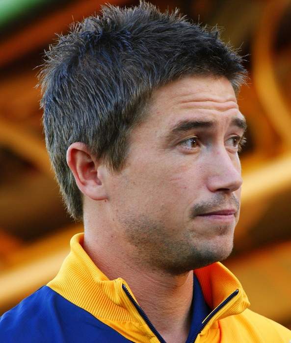 Harry Kewell: Barnet appoint former Liverpool and Leeds forward as head coach