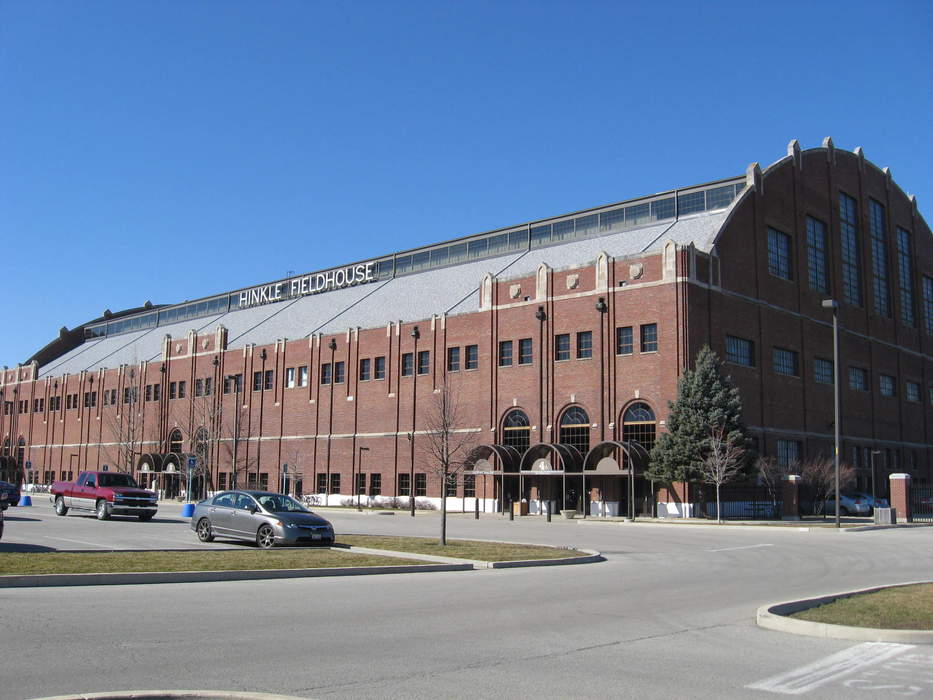Power goes out at Hinkle Fieldhouse between men's NCAA Tournament games