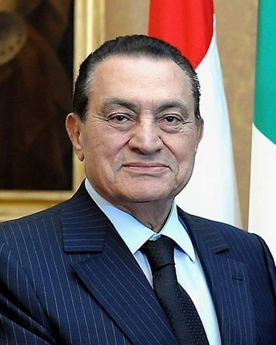 Egypt court drops charges against former president Mubarak