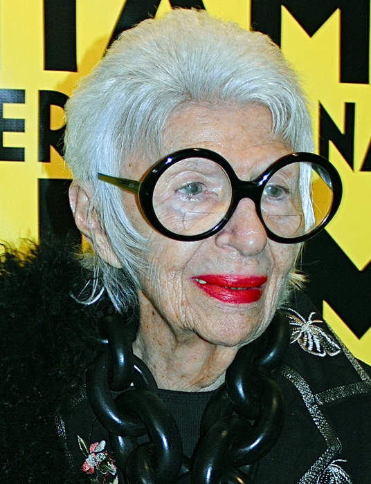 US fashion designer Iris Apfel dies aged 102