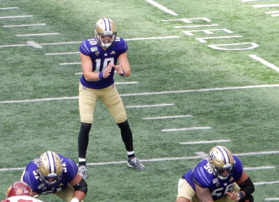 Is Jacob Eason starting to seize control of Indianapolis Colts' QB competition?