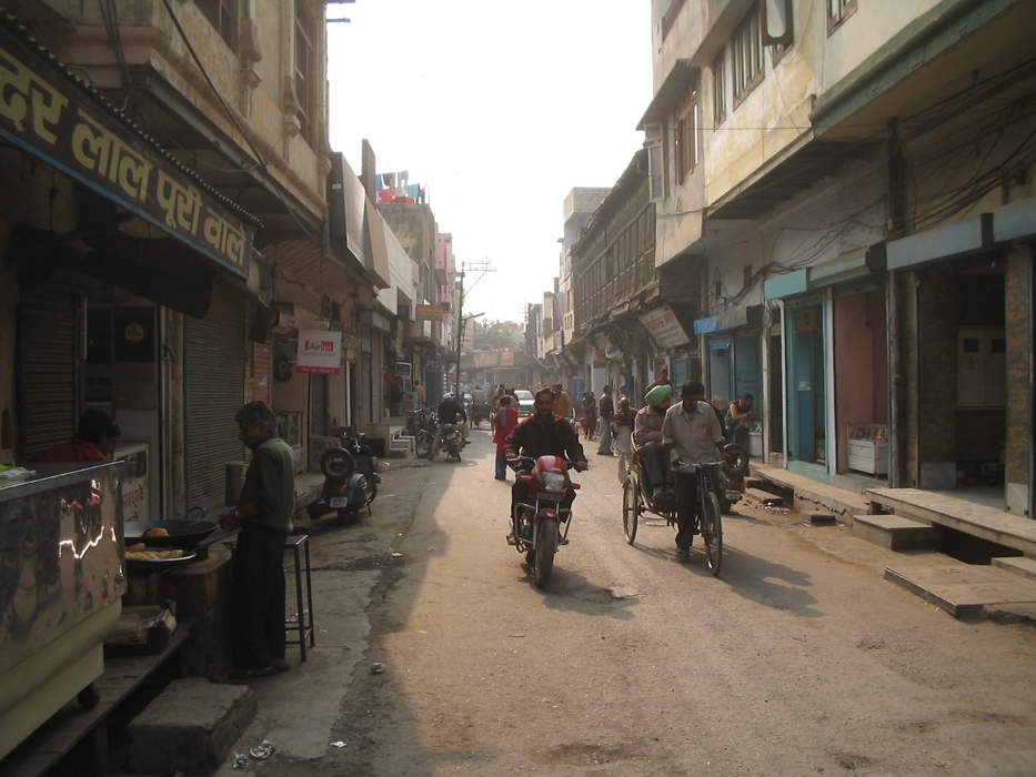 Liquor vend sparks public outcry in Jagadhri’s Durga Garden: Residents demand immediate closure