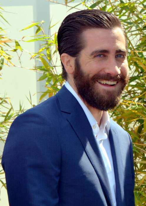 Jake Gyllenhaal's Romantic Stroll Through NYC with French Girlfriend
