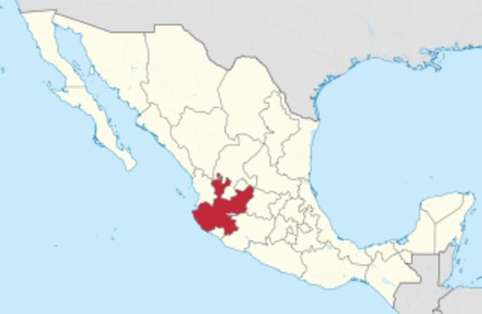 News24.com | Gruesome discovery: Mexico police find 45 bags with human body parts in ravine