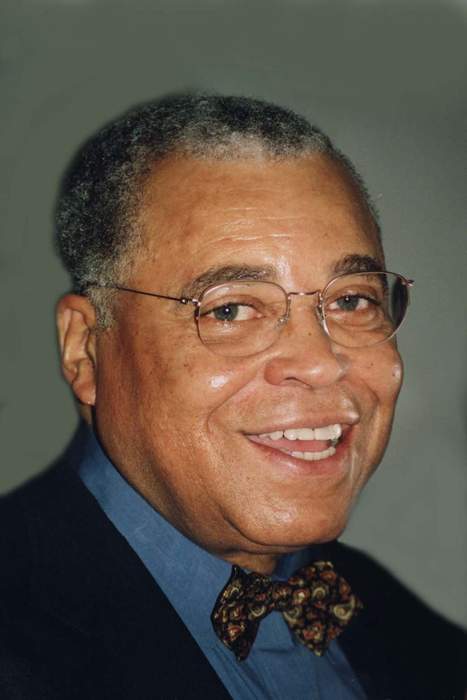 James Earl Jones signs over rights to voice of Darth Vader to be replaced by AI