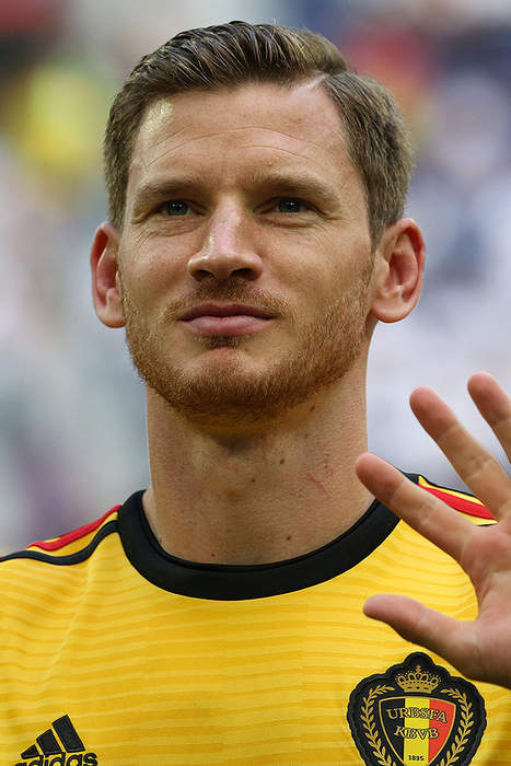 Jan Vertonghen: Benfica medical for ex-Tottenham defender