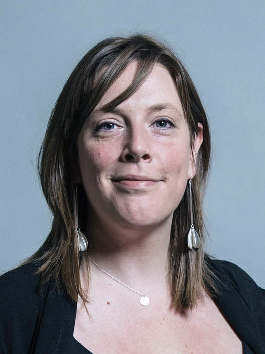 Jess Phillips reads lists of UK women killed in last year