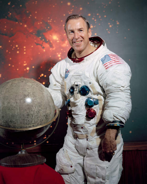 Astronaut Jim Lovell, who brought Apollo 13 safely back to Earth, dies aged 97