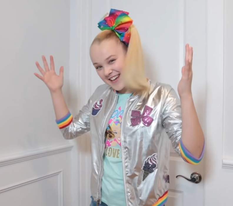 JoJo Siwa: YouTube star 'never been this happy' after coming out