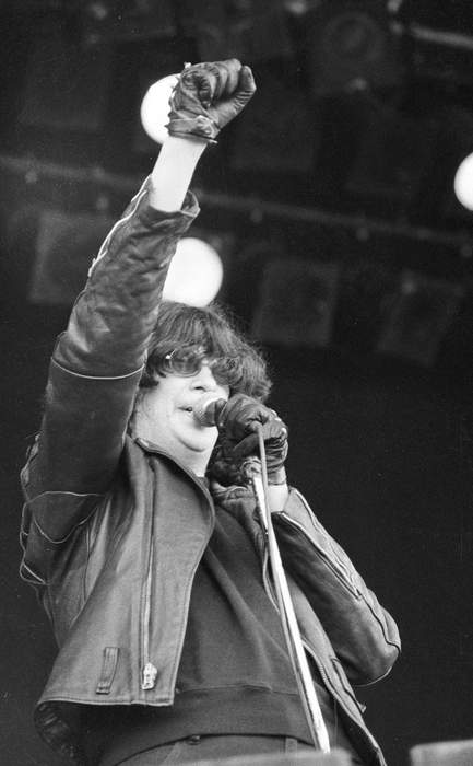 'SNL' comedian Pete Davidson to rock out as punk legend Joey Ramone in Netflix biopic