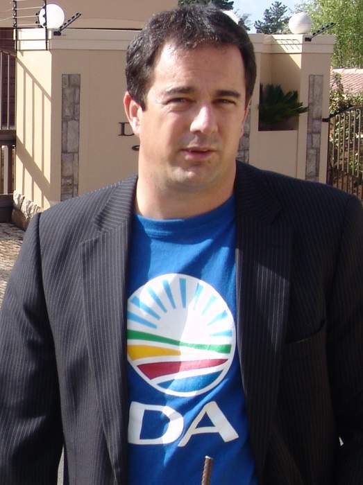 News24 | 'It was meant to be uncomfortable': DA leader Steenhuisen defends controversial flag advert