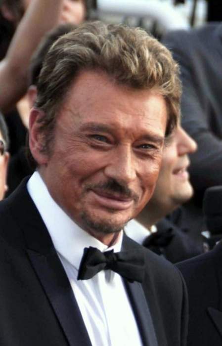 Car lost by Johnny Hallyday at poker sold for €132,000