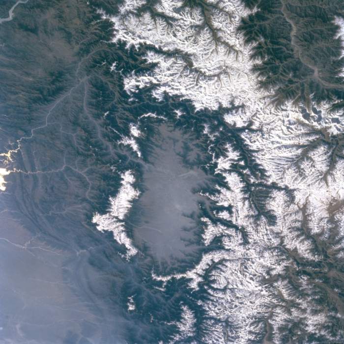 Mercury falls below freezing point across Kashmir Valley