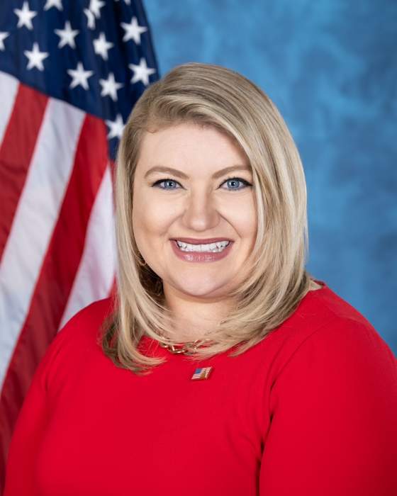 Rep. Cammack concerned about AI's impact on 2024 election: 'Critical issue'
