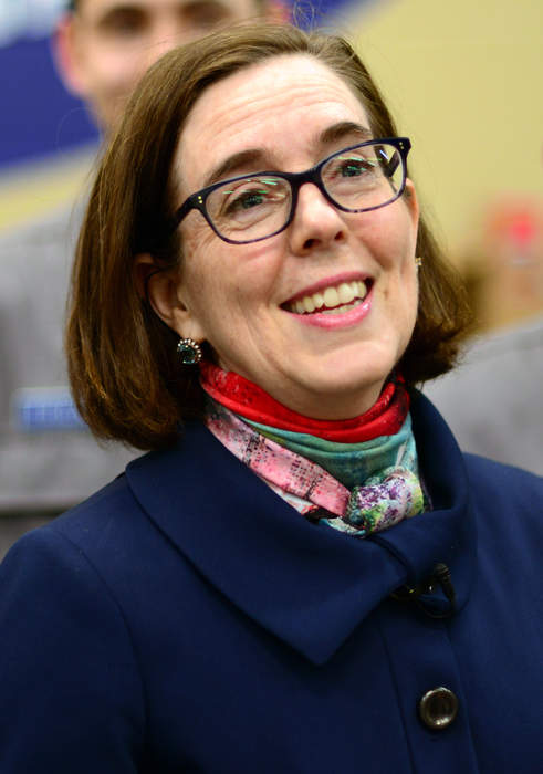 Oregon Gov. Brown criticized for plan to vaccinate teachers ahead of elderly to reopen schools