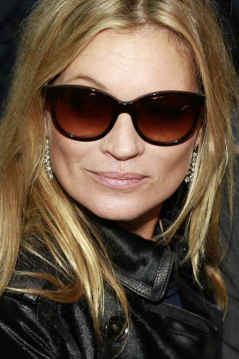 Kate Moss Look-Alike Takes Over PFW, Mind-Blowing Resemblance