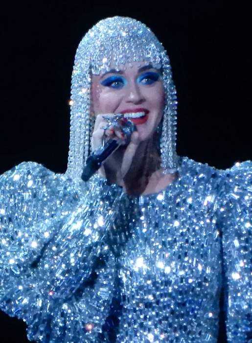 Katy Perry says mum conned by fake AI Met Ball pic