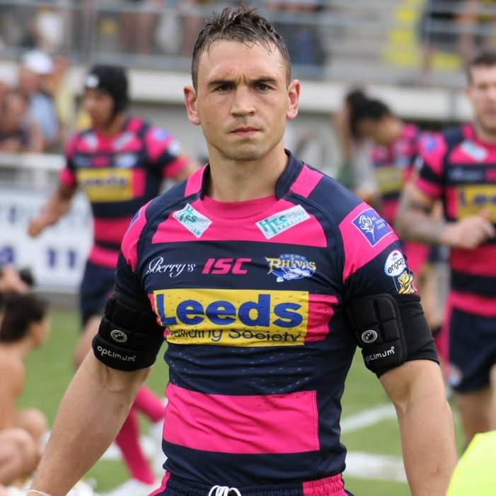 Kevin Sinfield: Leicester Tigers appoint Leeds Rhinos boss as defence coach