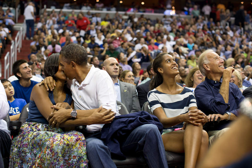 CEO caught on Coldplay concert Kiss Cam stays silent as wave of hoax statements circulate online