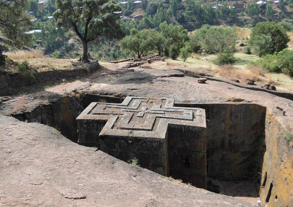 Lalibela fighting: Amhara Fano militia and Ethiopian army clash in historic town